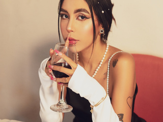 Elegance and sensuality