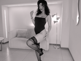 your glam girl