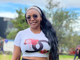 DO YOU LIKE THE WAY I LOOK LOVE?