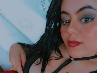photos in black lingerie