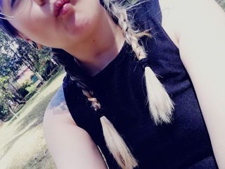 kiss