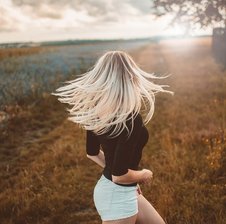 ChellyBean18