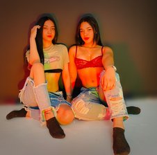 VenusAndArtemis