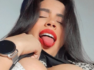 Ana 😘😋