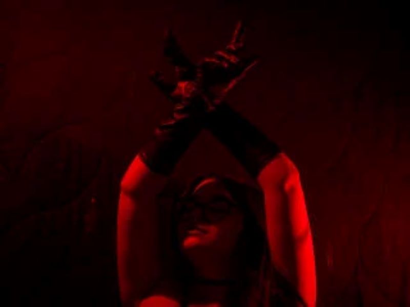 CarolinaLee Welcome to my room image: 4