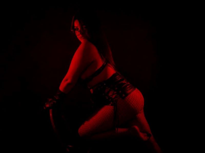 CarolinaLee Welcome to my room image: 2