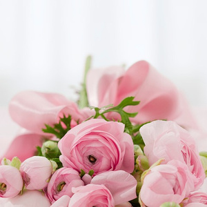 Подарить букет цветов / Give me a bouquet of flowers