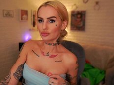 Аватар CallMeBadGirl