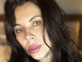 Профиль и данные модели jeanne_myth на BongaCams