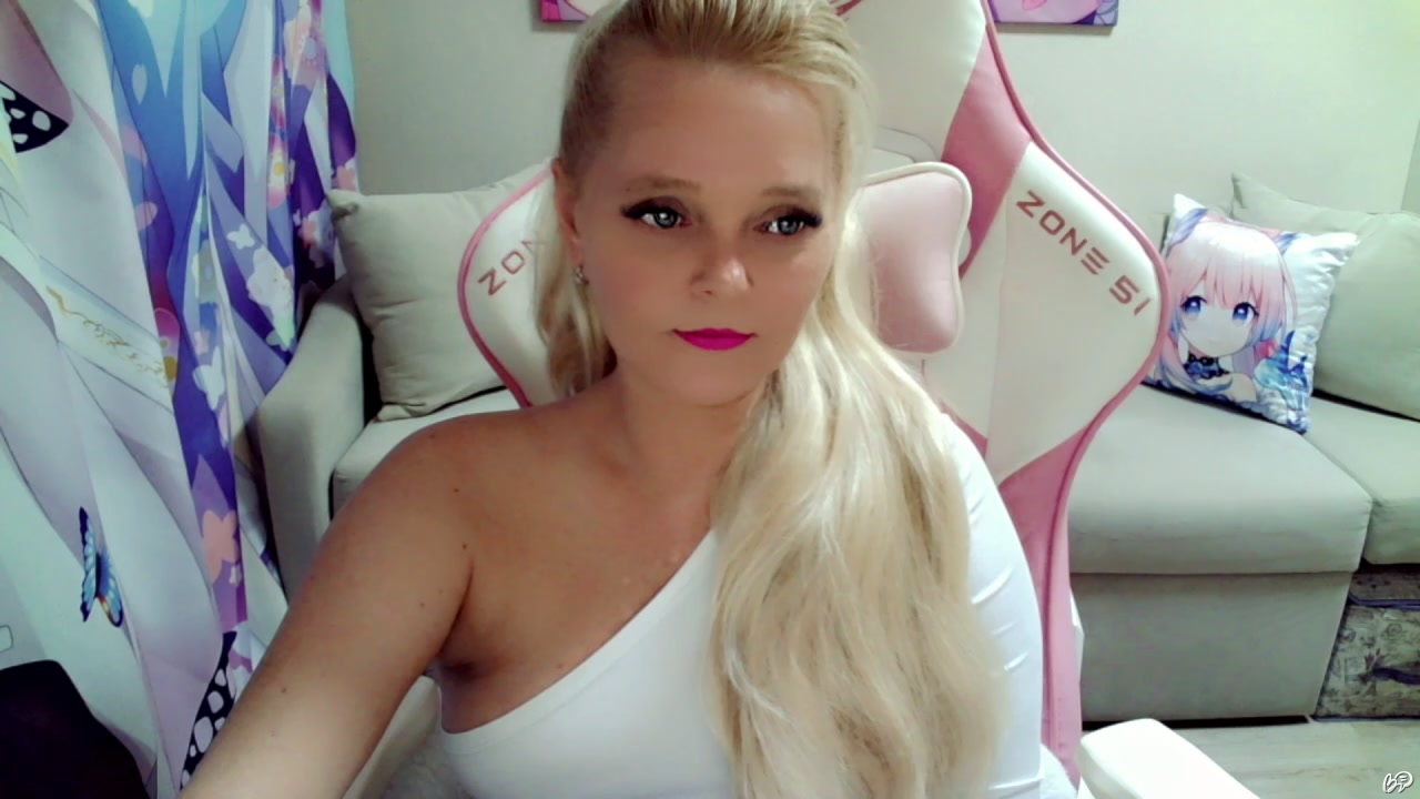 ChristieRoses I love you, my bunnies! image: 1