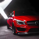 Красный Mercedes-Benz