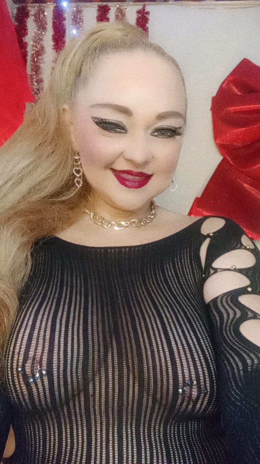 Aleja_Fox Touch me with tis vibrations and make my pussy have cream💦💦 image: 1