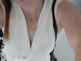 Live Sex Chat with MilayaZhenya at BongaCams