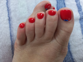 my feet and new pedicure