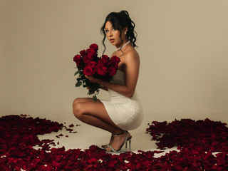 Romantic for u