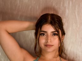 Live Sex Chat with Aurora2308 at BongaCams