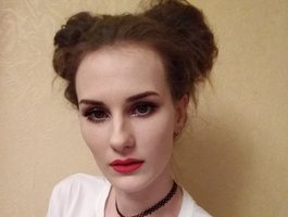 Modelka Ema-Stone - profilová stránka a informace