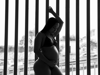 Black and white with my belly ♥♥