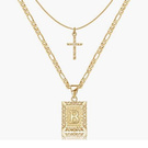 KELORIS PATH Collar de cruz con inicial en capas de oro