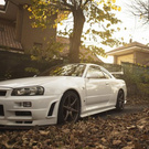 I dream of owning a nissan skyline!!)