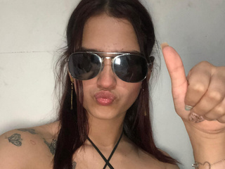 My pussy is very hot!!