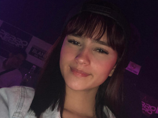 i wanna show my pussy