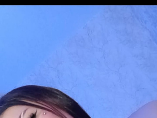 Julia X 18