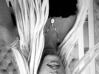 Monocromatic Girl 🖤