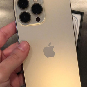 Новенький телефон Iphone 14 pro max