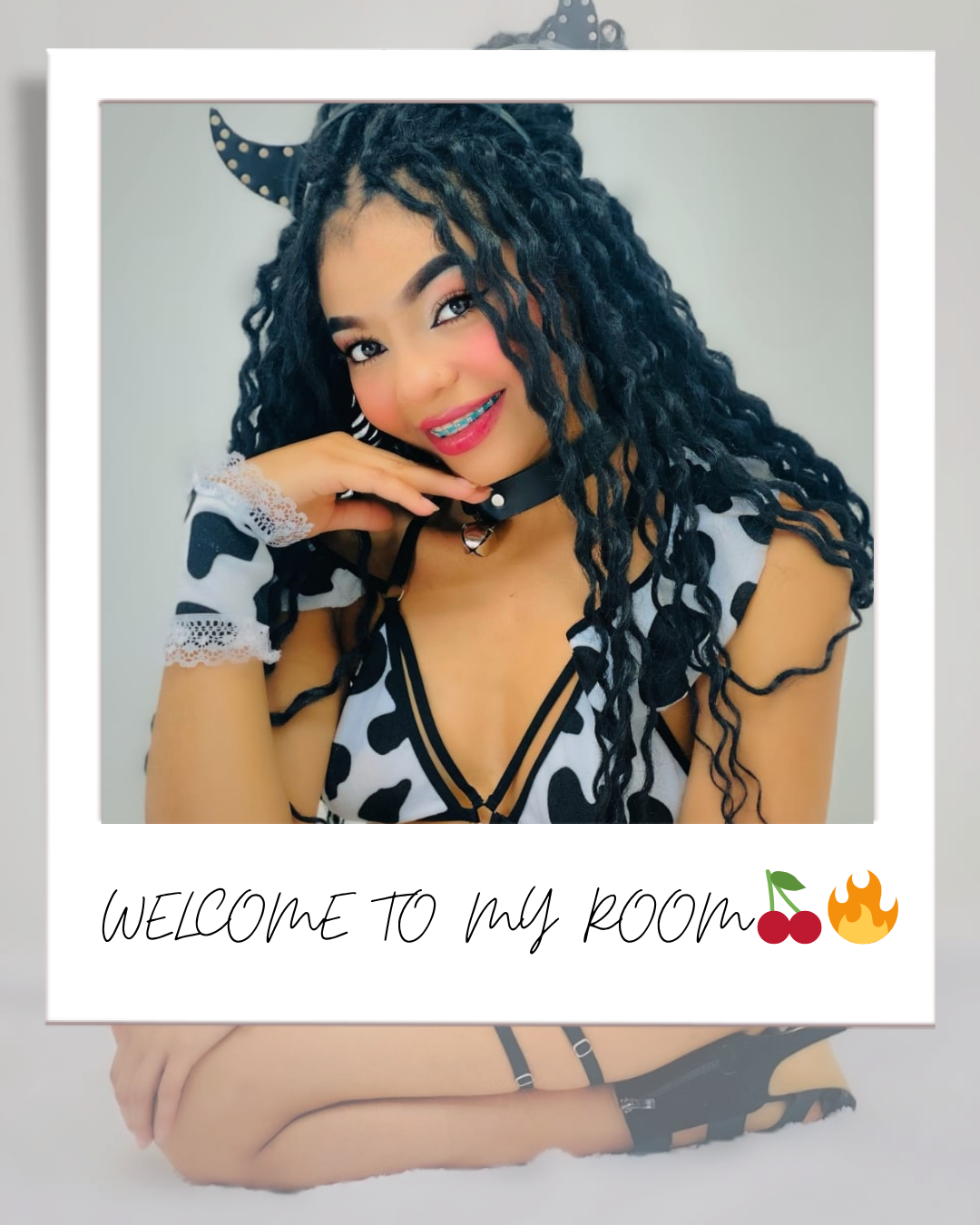 DelphineSky Heyyy image: 1