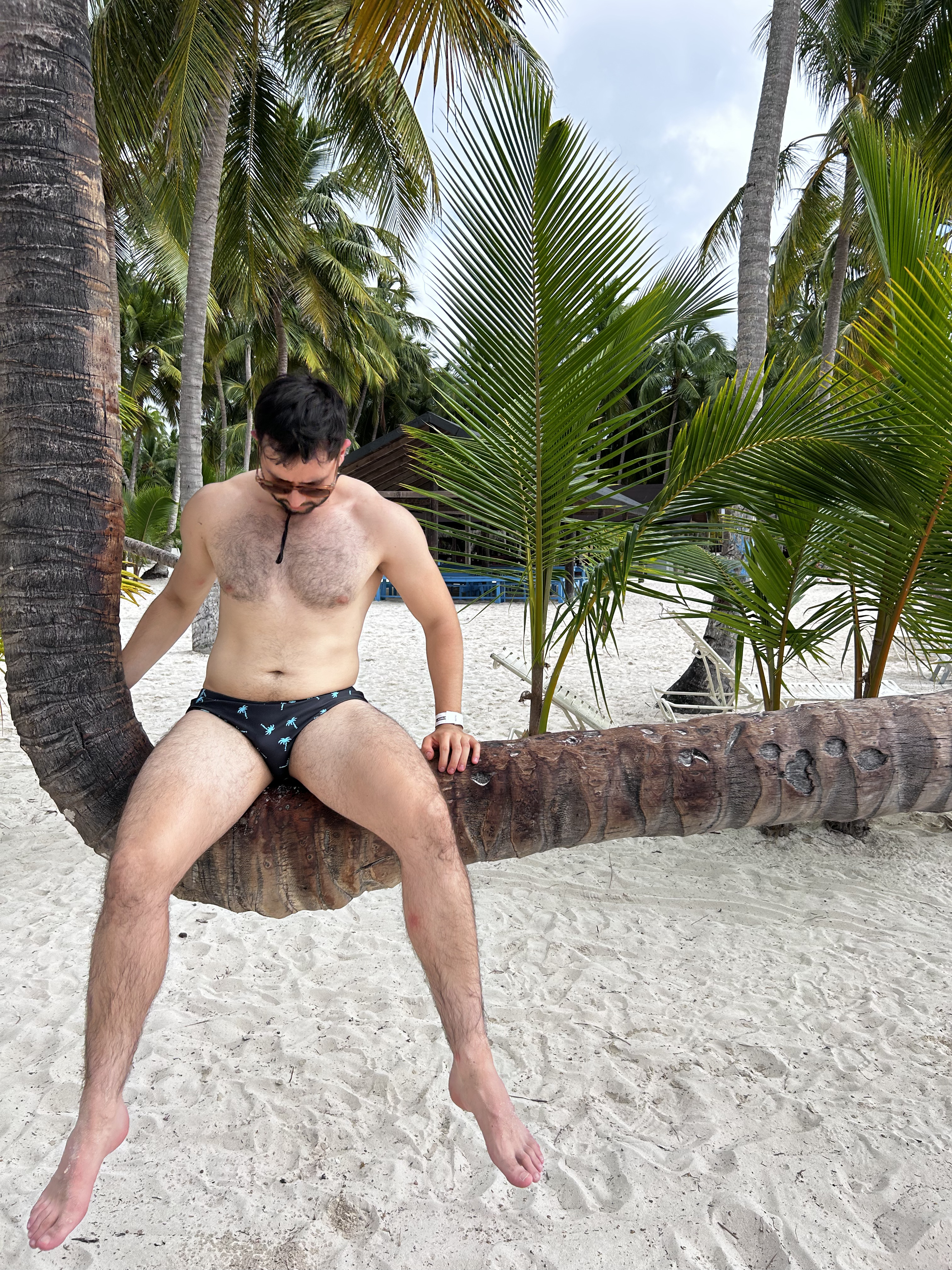 hairyncuteass Beach image: 1