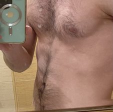 Pagina de profil al modelului Boy-Oh-Boy si informatii