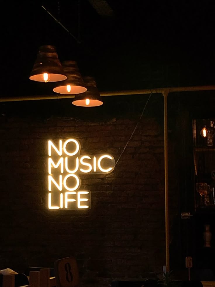 LunaBlaze Listening to music takes up almost all of my day) image: 1