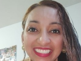 Live Sex Chat with Mia-Pink at BongaCams