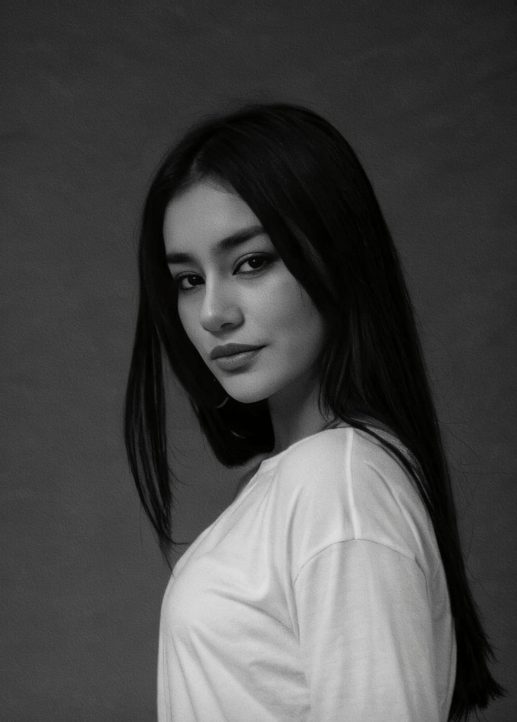 Mia-bloom-69 About me 🧡 image: 1