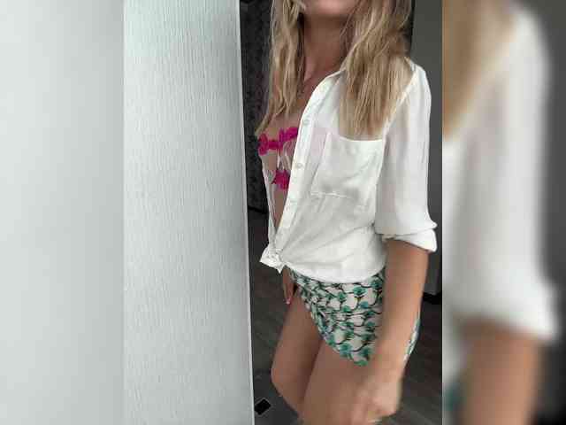 Baby-blonde