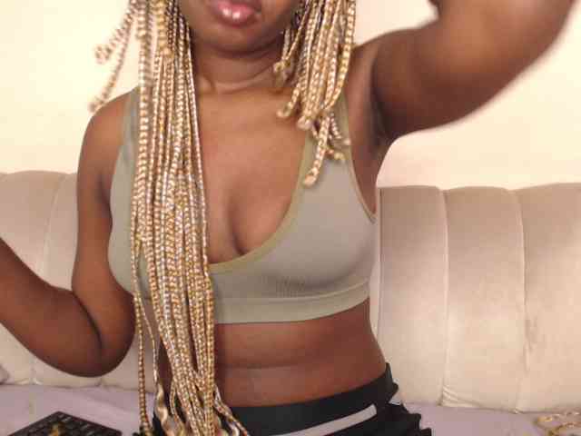 Curvyblaire18