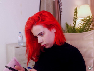 red-hair-girl 's snapshot 5