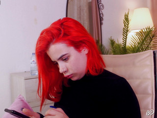 red-hair-girl 's snapshot 6